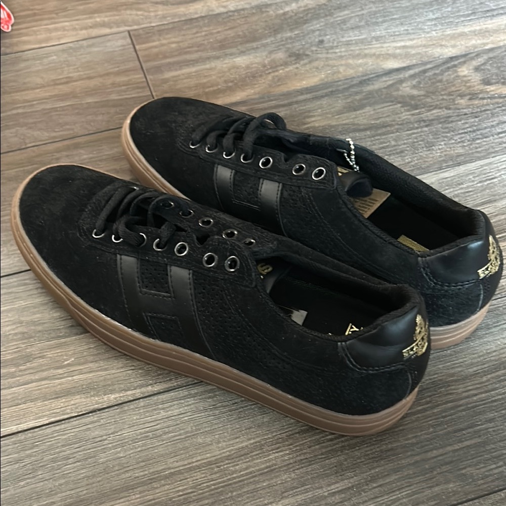 HUF Sneakers BNWT Black Sneakers